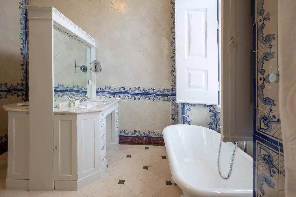 JUNIOR SUITE OCEAN VIEW Room, Estoril Vintage Hotel, Lisbon