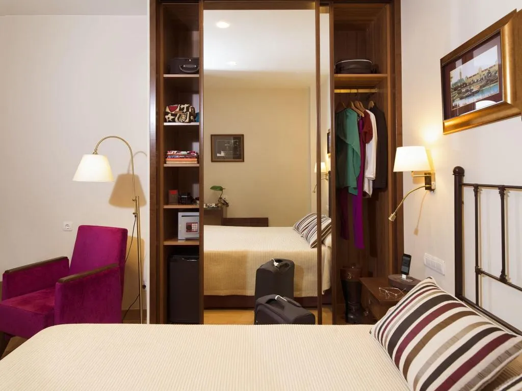 Room, Yit Vereda Real, Andalucia