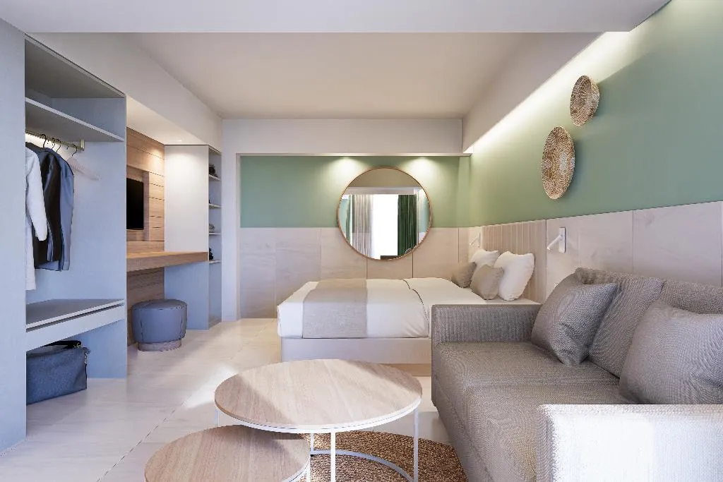 FAMILY ROOM WITH BALCONY Room, Cosmopolitan, Majorca