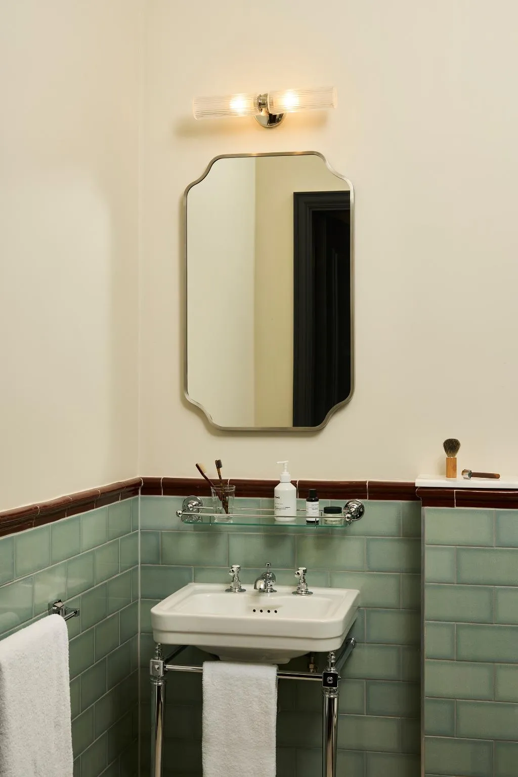 Double or Twin DELUXE TWO BEDS Room, The Hoxton Dublin, Dublin
