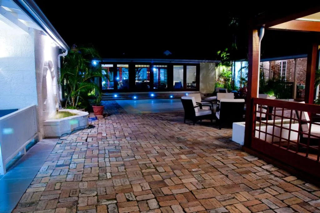 Bar, Island Inn, Barbados