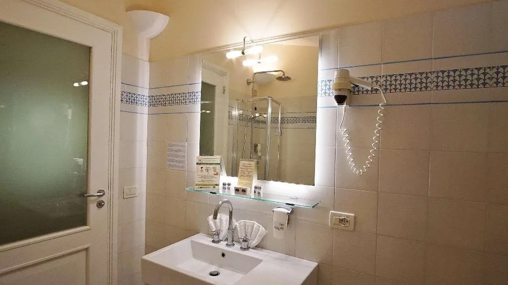 Room, Grand Hotel Aminta, Naples