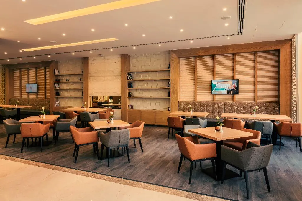 Restaurant, Triumph Luxury Hotel, Cairo