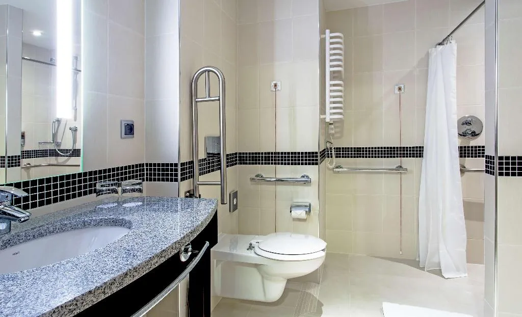 Room, Hampton by Hilton Gdansk Airport, Gdansk