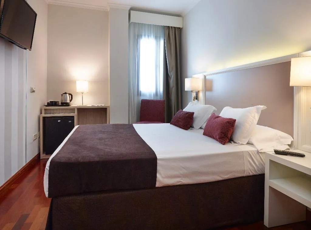 DOUBLE SINGLE USE STANDARD Room, Maestranza, Costa Del Sol