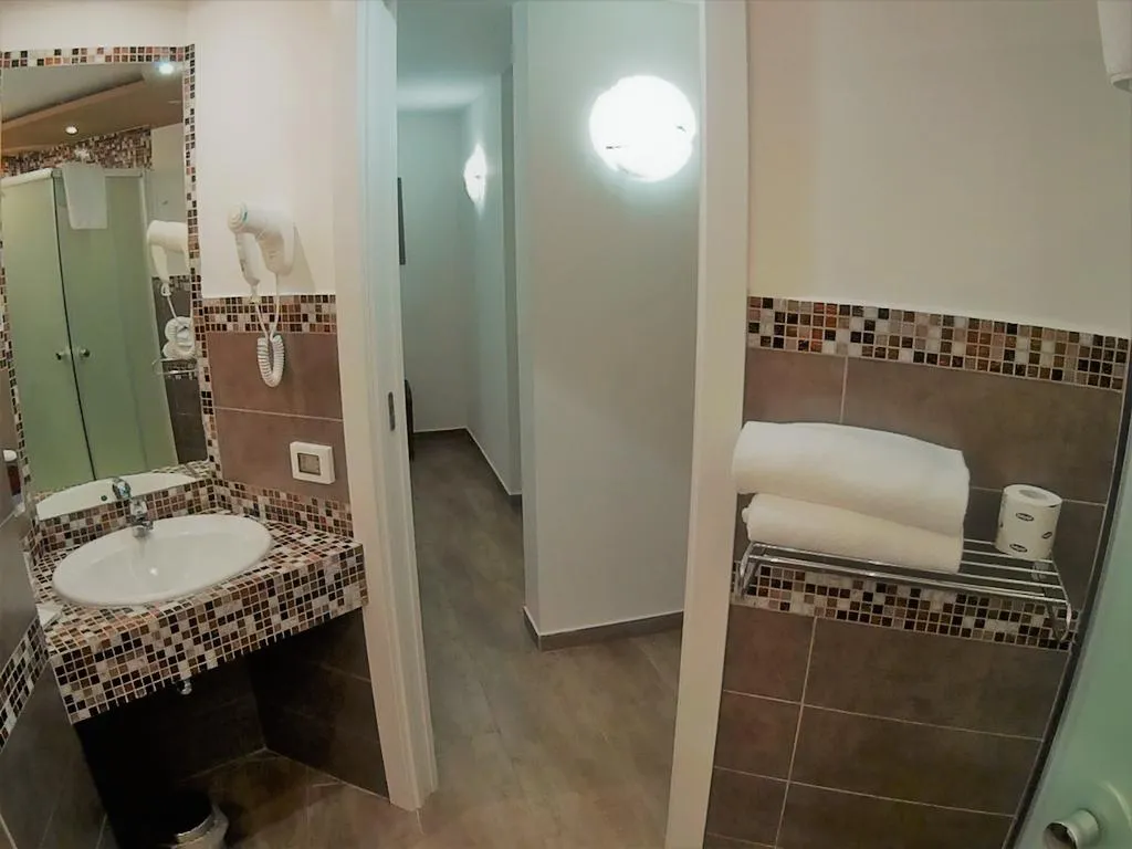 TRIPLE STANDARD Room, Cristal Hotel Palermo, Palermo