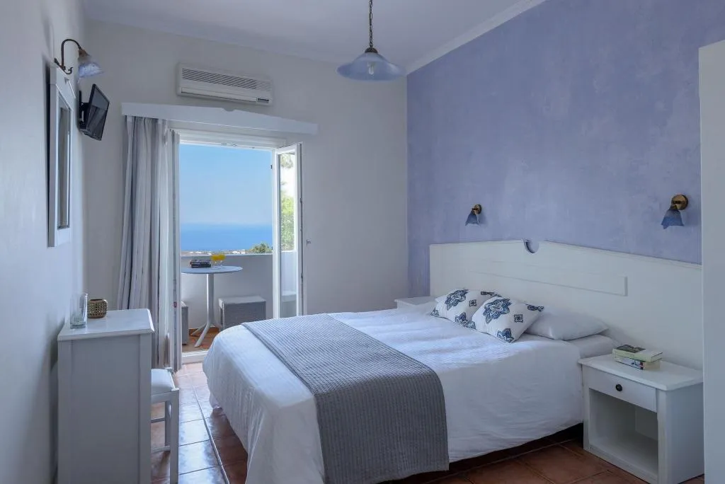 Room, Anemomilos, Santorini