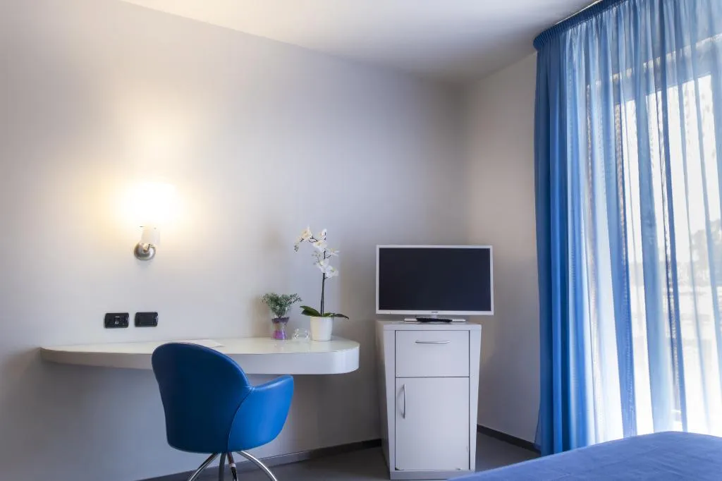 Room, Kore, Catania