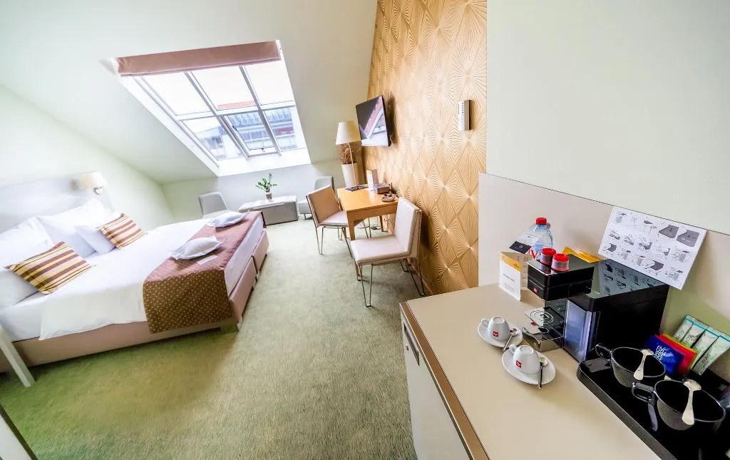 JUNIOR SUITE SUPERIOR Room, Grandium Hotel Prague, Prague