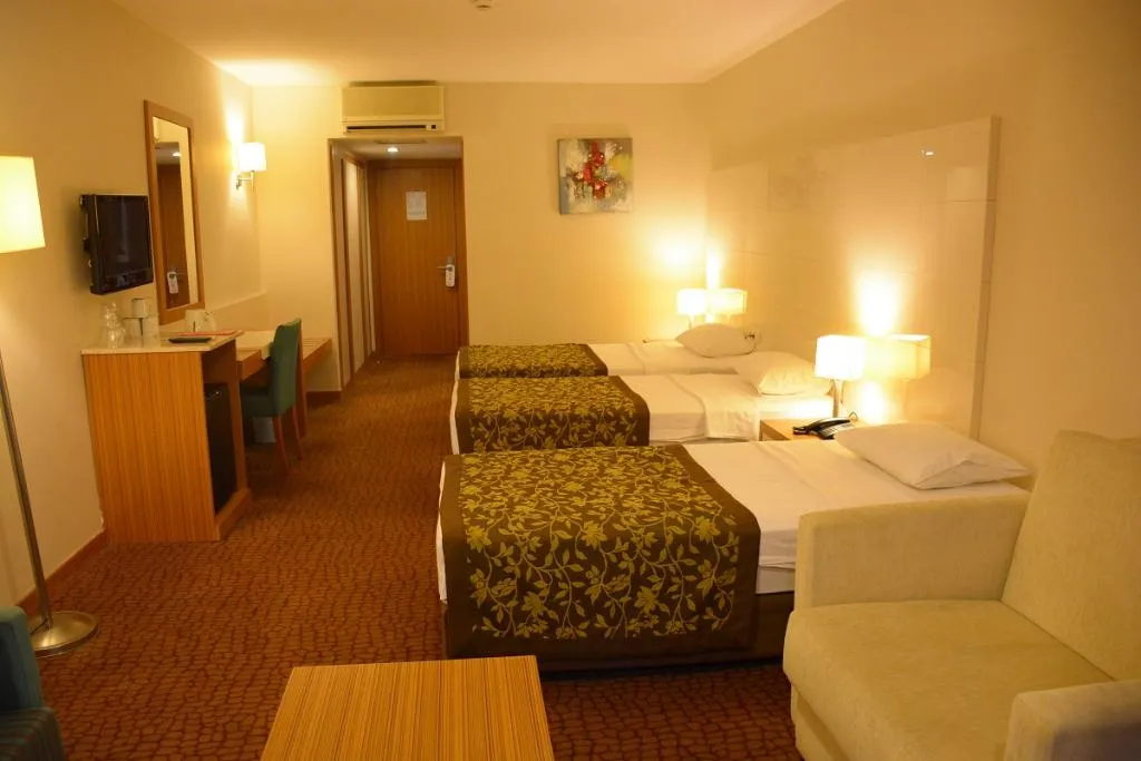 TRIPLE STANDARD Room, Goldenday Wings Hotel, Izmir