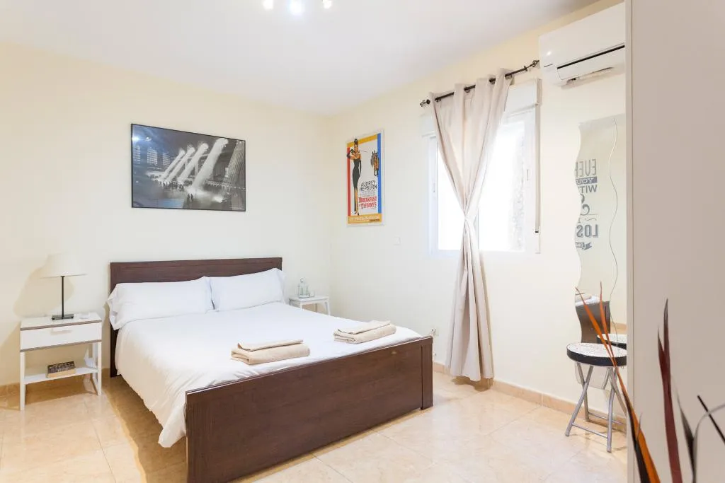 APARTMENT DELUXE WITH BALCONY Room, Boutique Apartments in the Heart of Madrid, Madrid