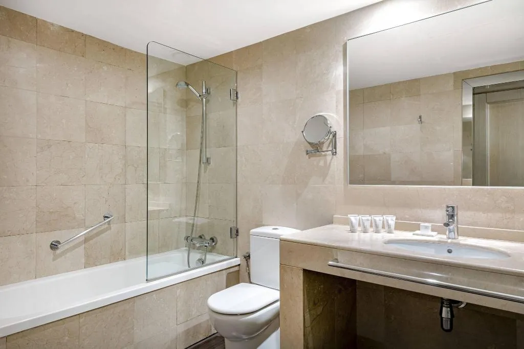 Room, AC Barcelona Victoria Suites, Barcelona