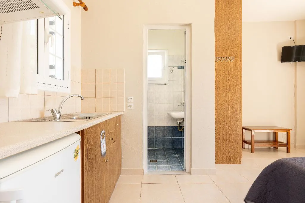 STUDIO STANDARD Room, Oskars Studios & Apartments, Kefallinia
