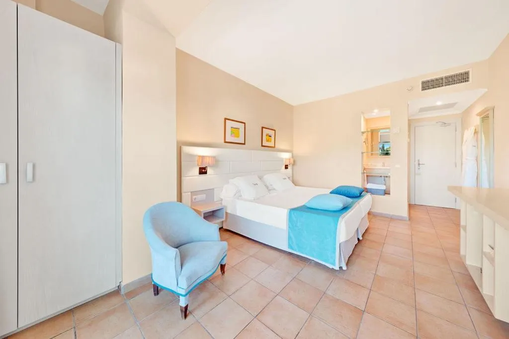 Double or Twin SUPERIOR SIDE SEA VIEW Room, Cala d'Or, Majorca