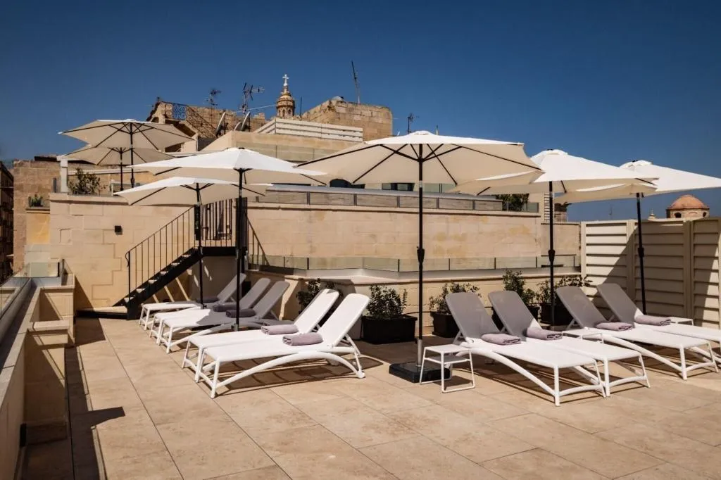 Terrace, Palais Le Brun, Malta