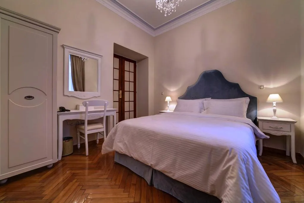 Room, Home & Poetry, Athens