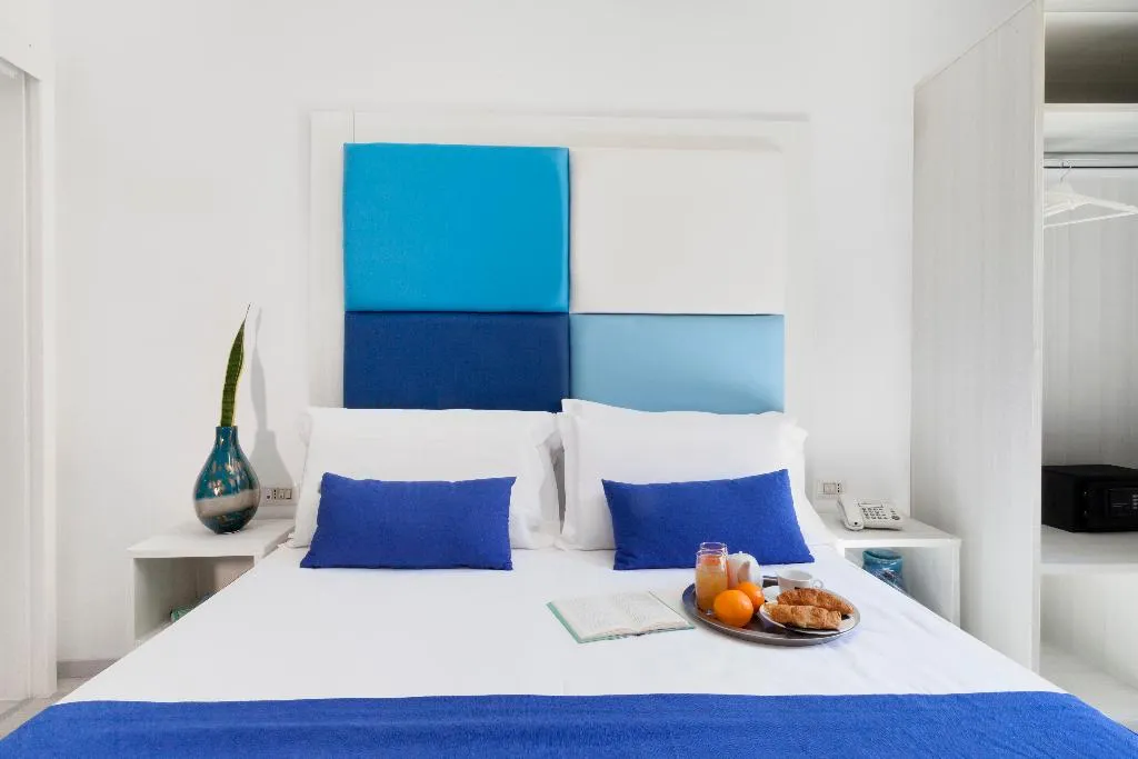 QUADRUPLE STANDARD Room, Eden Bleu, Naples