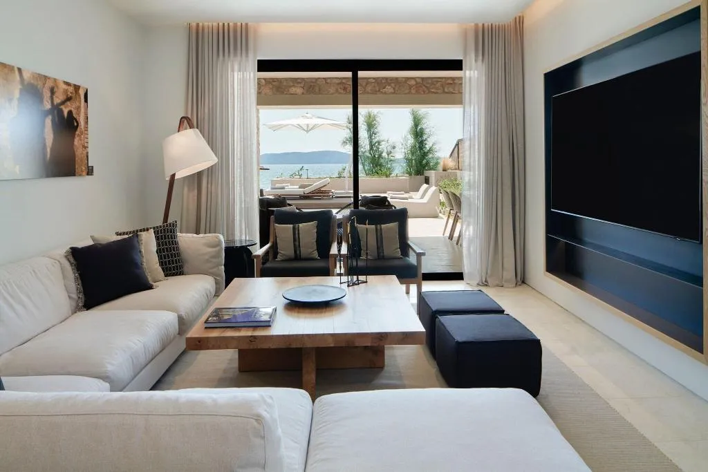 SUITE WITH PRIVATE POOL Room, W Costa Navarino- Adults Only, Kalamata