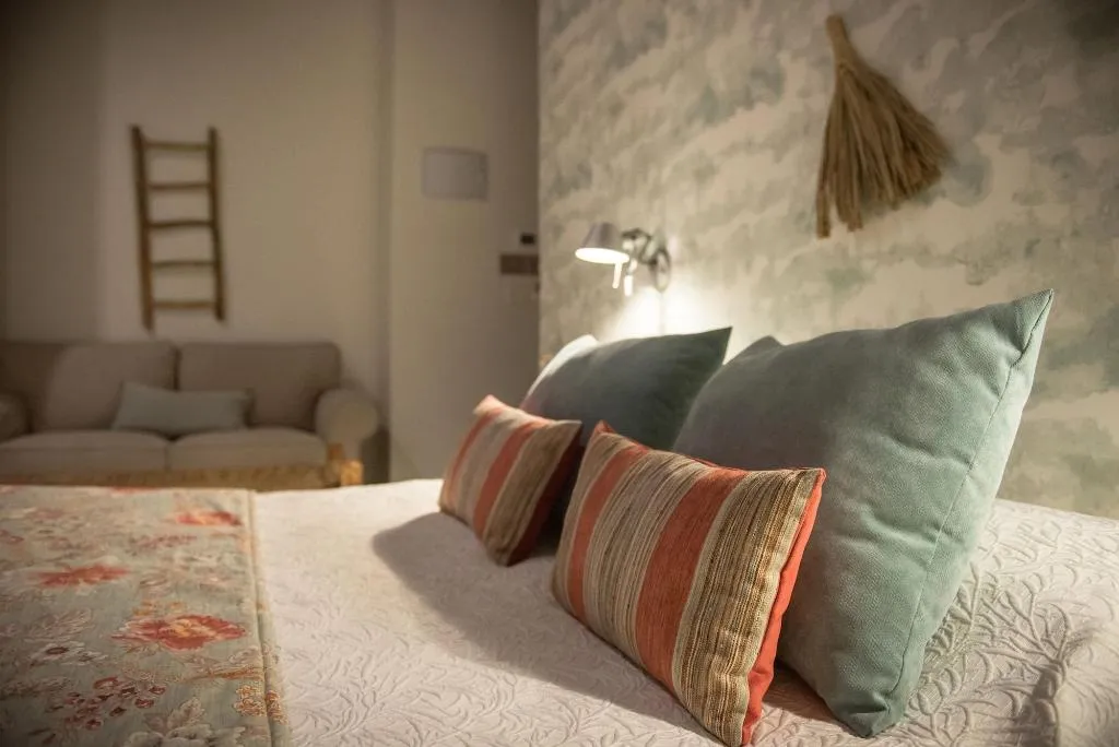 Room, Luces De Catedral, Costa Blanca