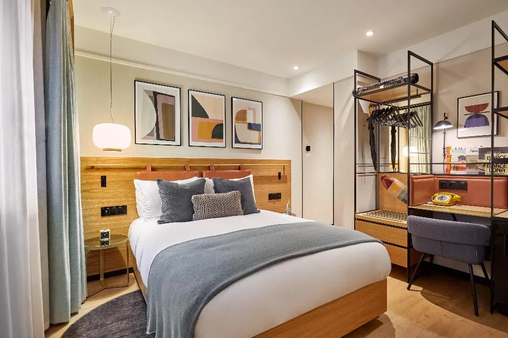 DOUBLE QUEEN SIZE BED Room, Kimpton Vividora Hotel, Barcelona