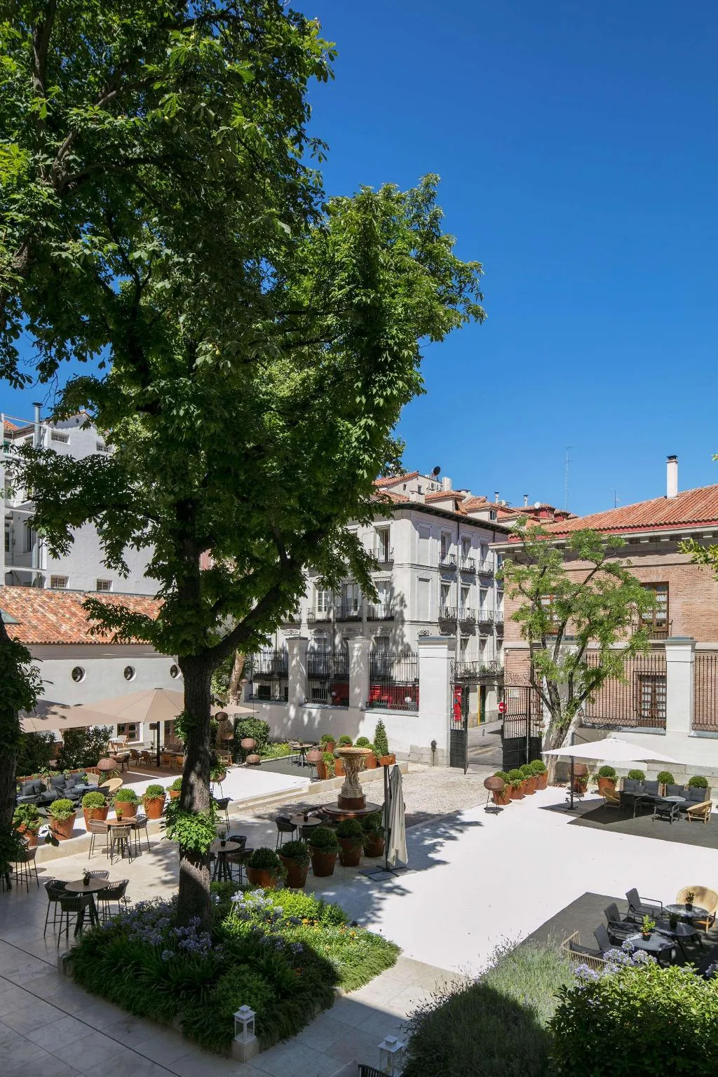 Sports and Entertainment, Palacio de los Duques Gran Meliá, Madrid