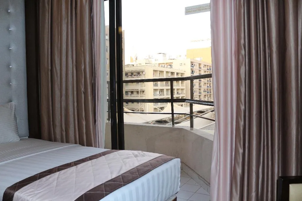FAMILY ROOM DELUXE WITH BALCONY Room, Al Khaleej Grand, Dubai