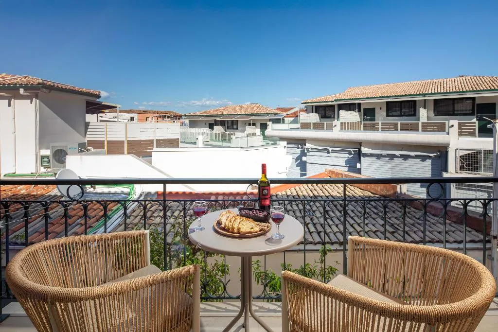 Terrace, Bella Vista Beach Hotel & Studios, Corfu