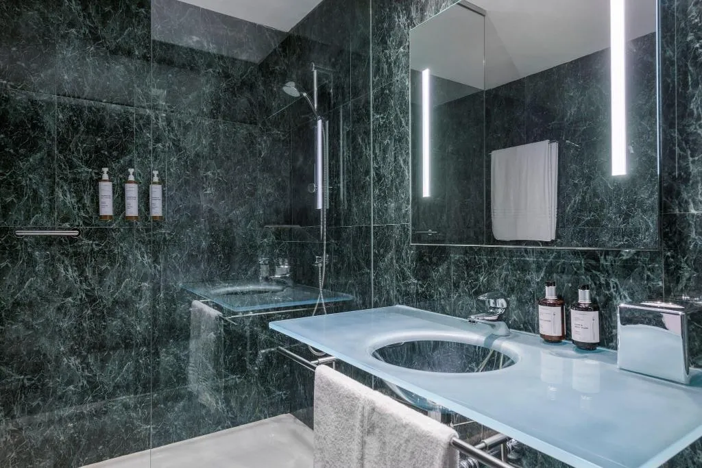 DOUBLE SUPERIOR KING BED Room, AC Ciutat de Palma, Majorca