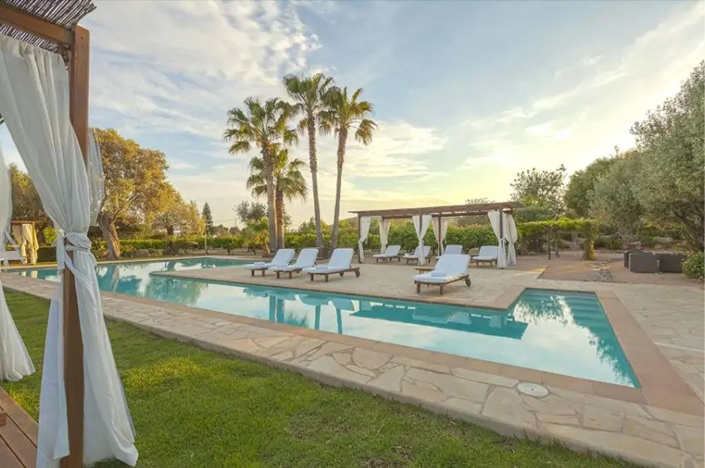 Sports and Entertainment, Can Arabi, Ibiza