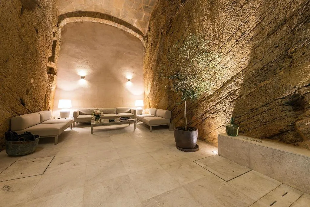 Sports and Entertainment, Hotel Can Mostatxins, Majorca