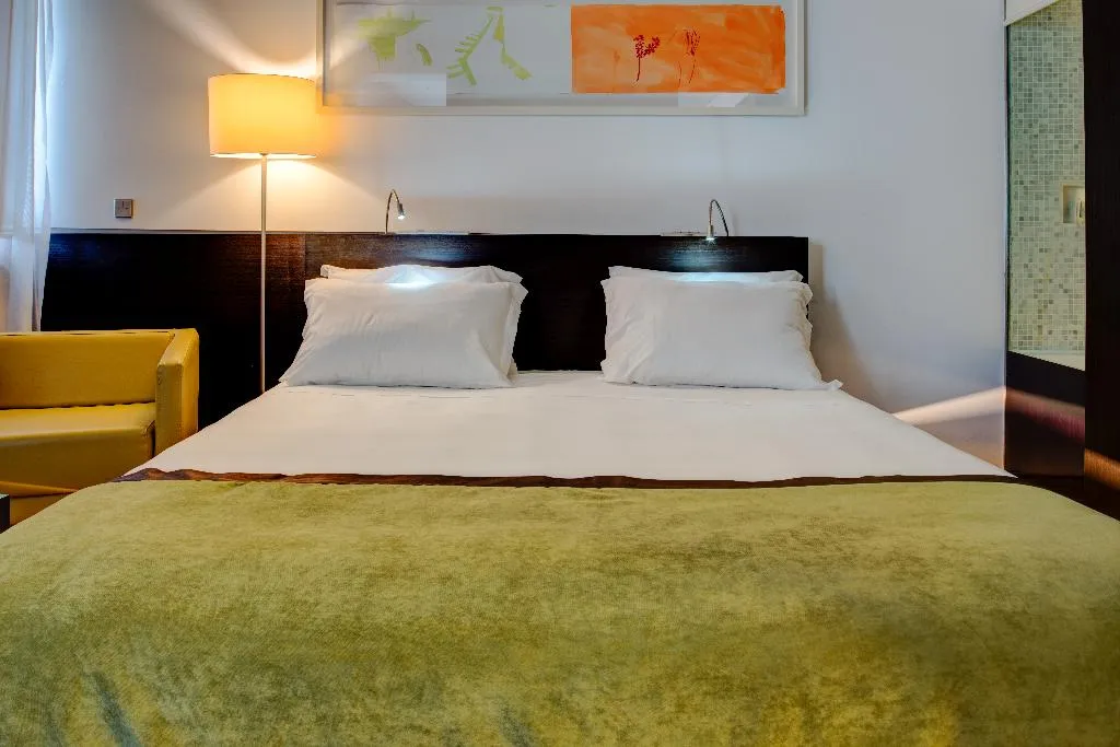 DOUBLE STANDARD Room, VIP Grand Lisboa, Lisbon