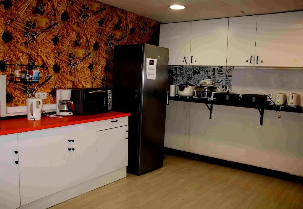 Restaurant, Hostels Meetingpoint, Madrid