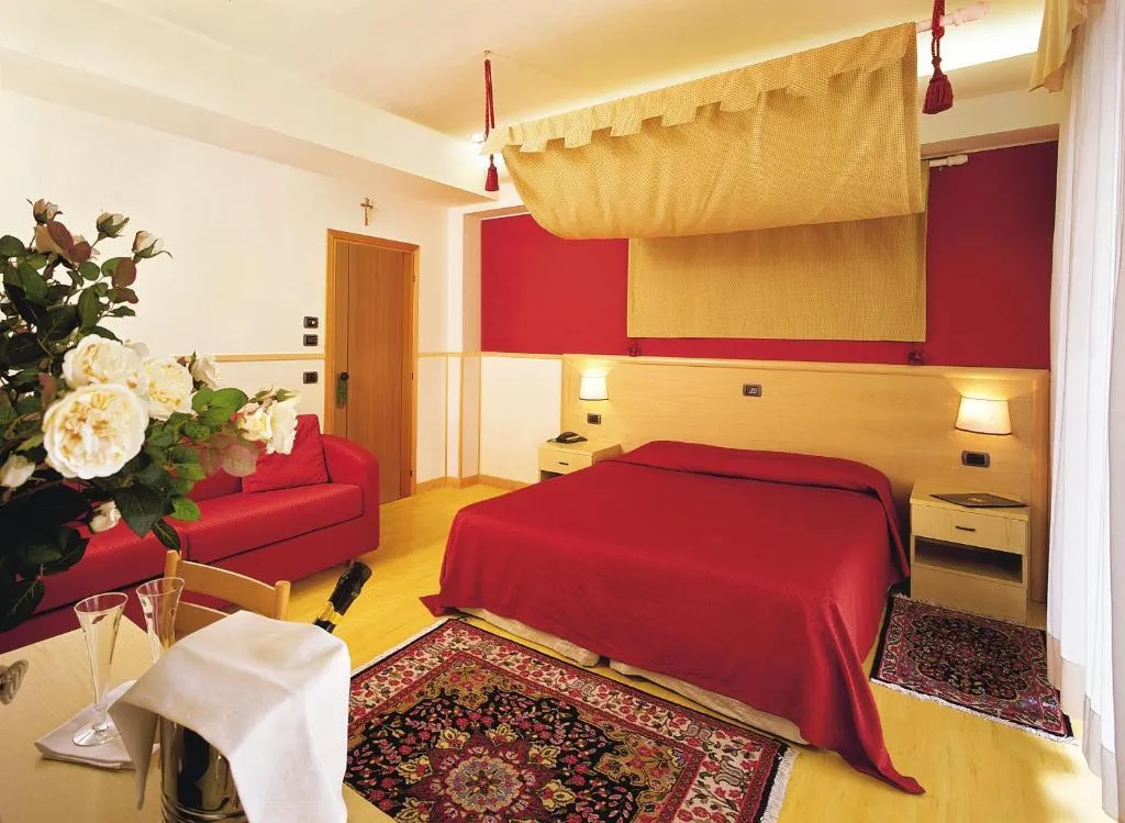 JUNIOR SUITE STANDARD Room, Hotels Vidi Miramare & Delfino, Venice