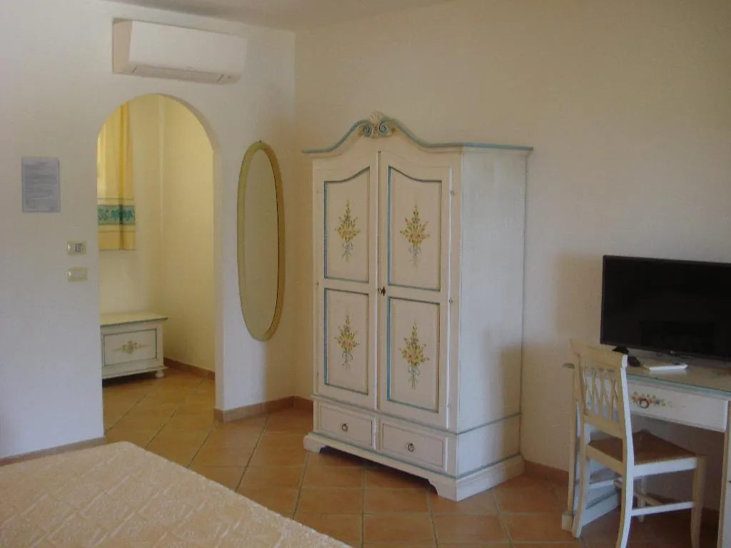 DOUBLE SUPERIOR Room, Hotel Relais Valkarana, Olbia