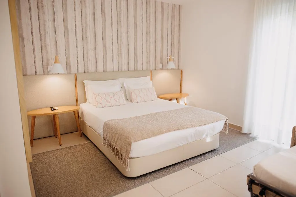 STUDIO WITH TERRACE Room, Quinta Dos Perfumes, Algarve