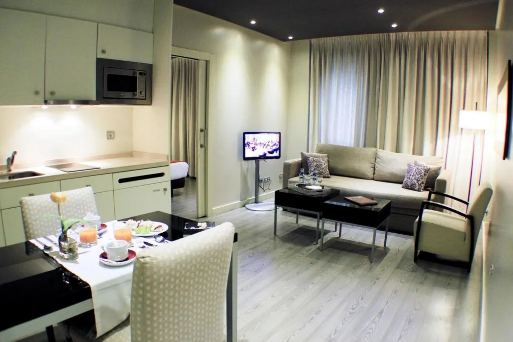 SUITE Accessible Executive room Room, Suites Viena Plaza de España, Madrid