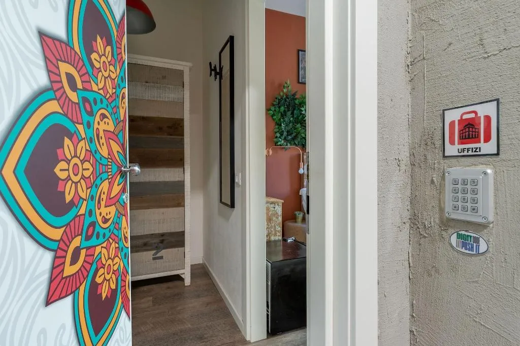 Room, Code Rooms, Florence