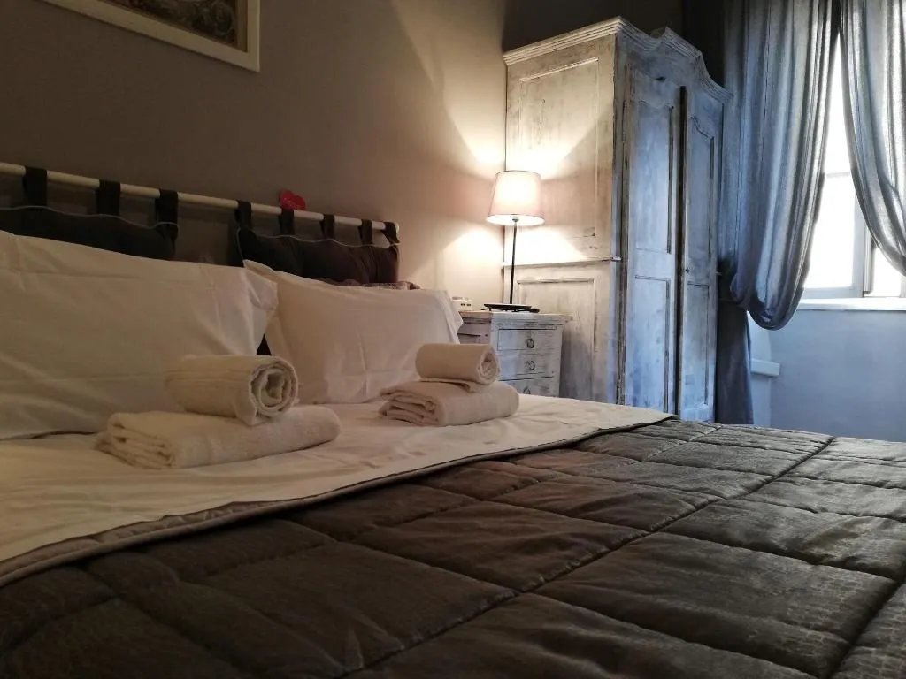 Room, Relais Indipendenza, Naples
