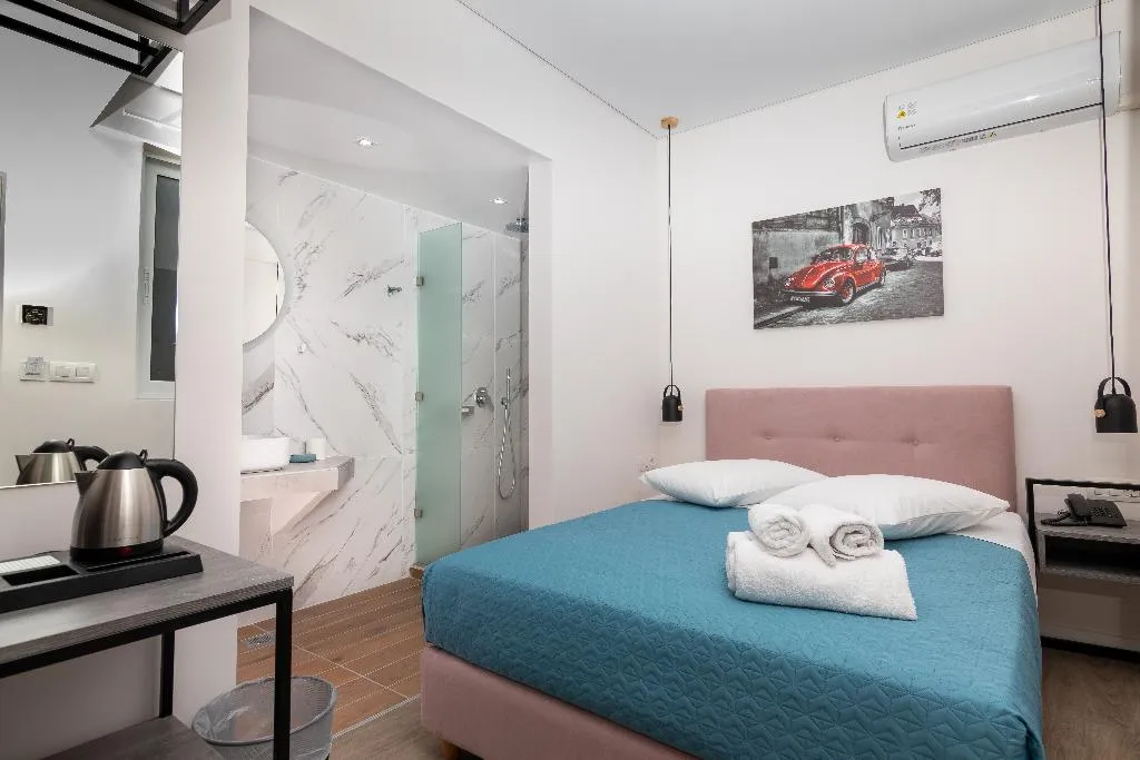 DOUBLE ONE BED Room, Dunlin Hotel, Athens