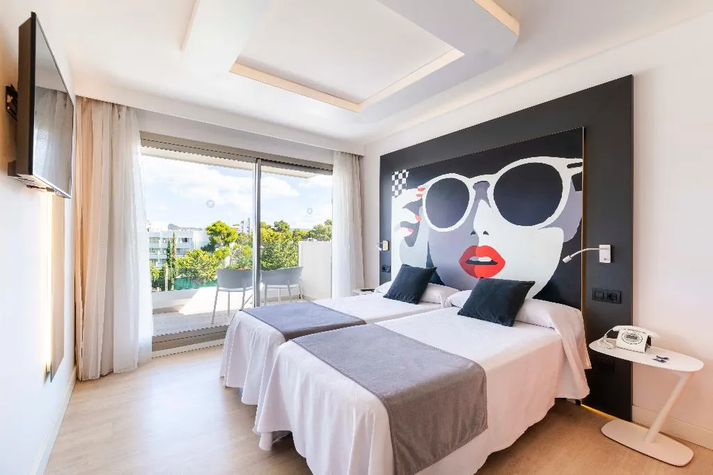 Double or Twin SUPERIOR POOL VIEW Room, THB Naeco Ibiza, Ibiza