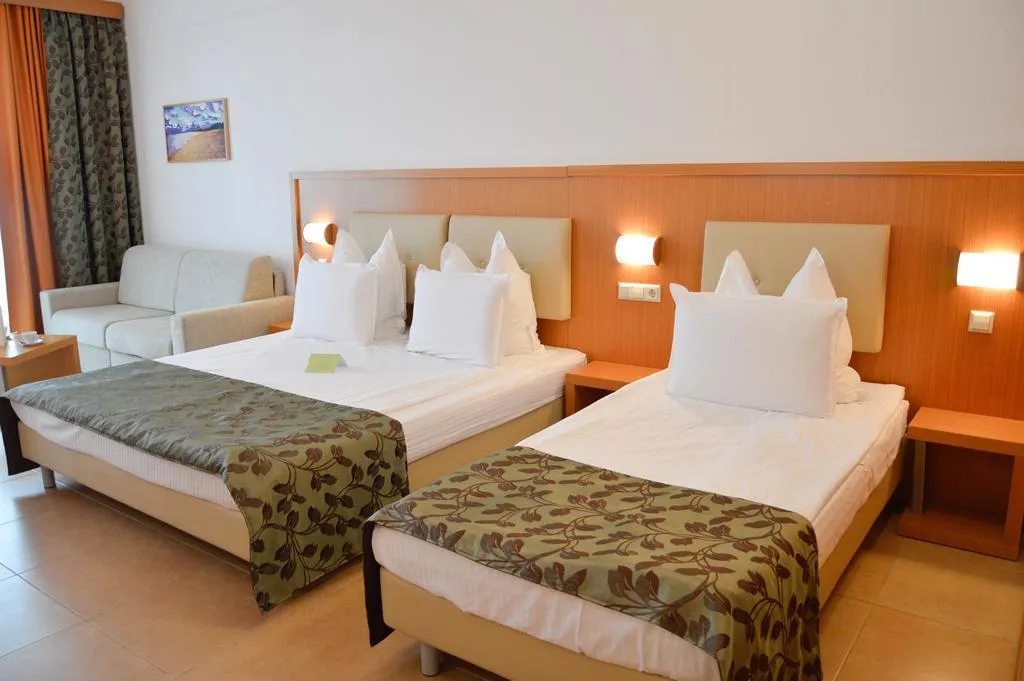 STUDIO SUPERIOR Room, Flamingo Grand Hotel & SPA, Varna