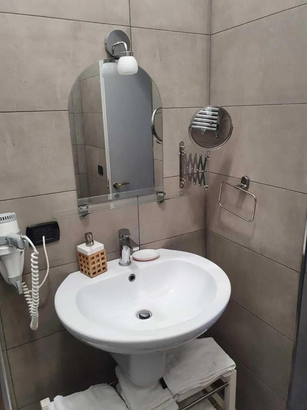 Room, Moon Luxury Rooms & Apartments, Naples