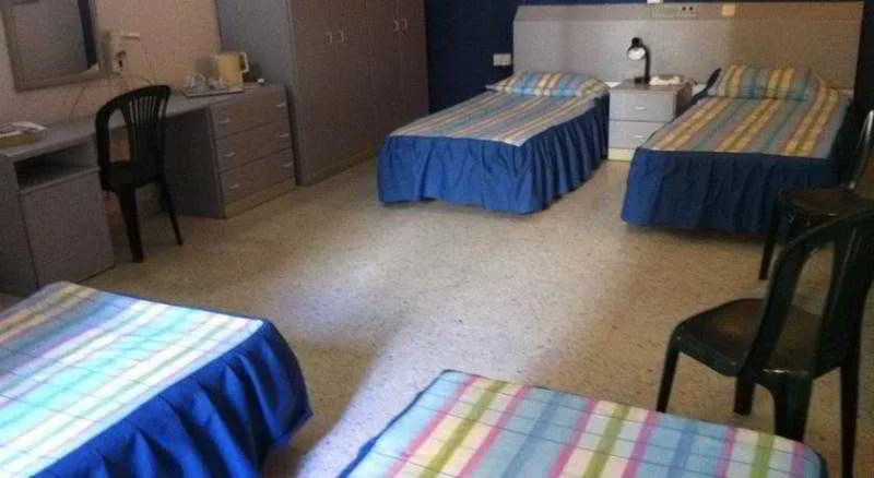 QUADRUPLE STANDARD Room, Roma Hotel, Malta