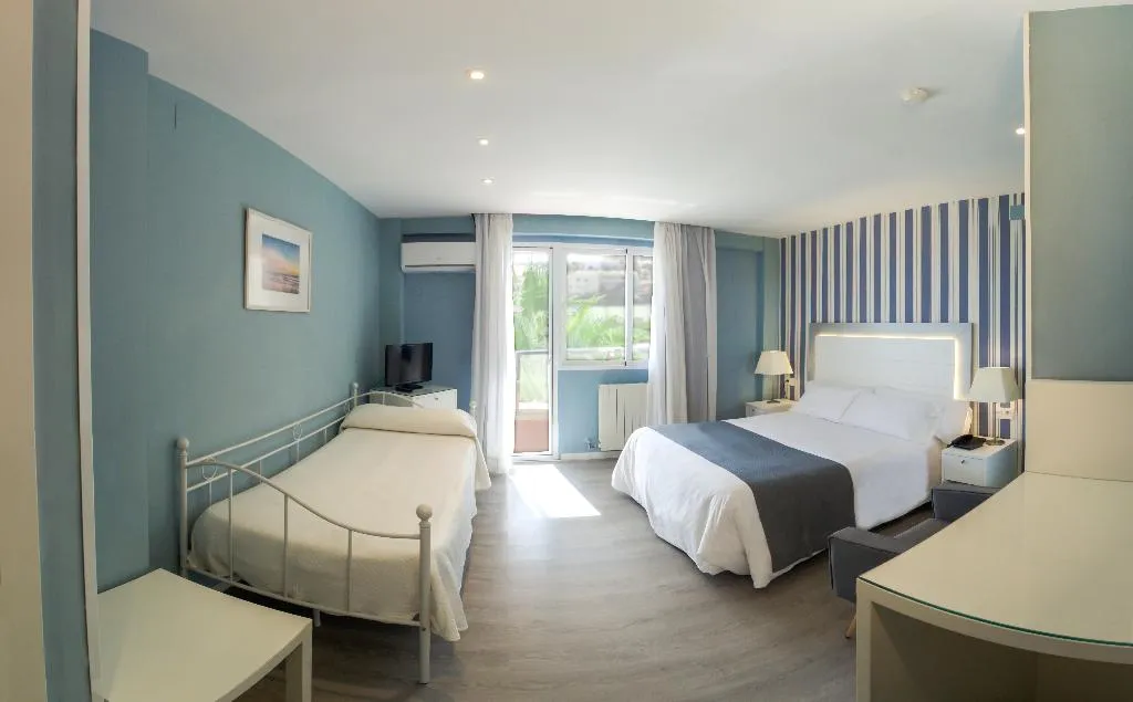 TRIPLE POOL VIEW Room, La Barracuda, Costa Del Sol