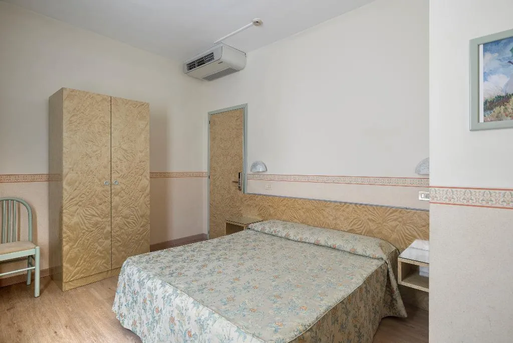 Double or Twin STANDARD Room, Garibaldi, Venice