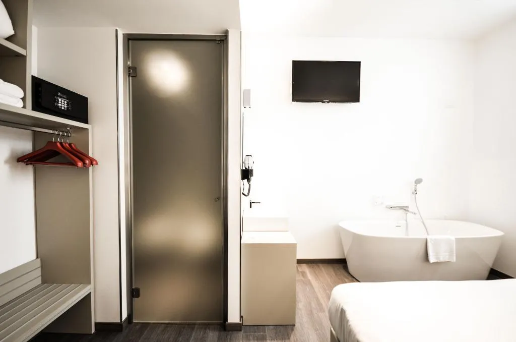 Room, Fasthotel Linate, Milan
