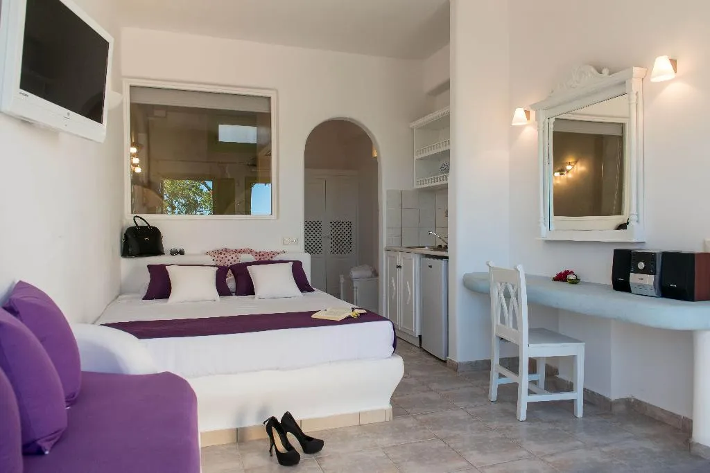APARTMENT STANDARD Room, Aelia by Eltheon, Santorini