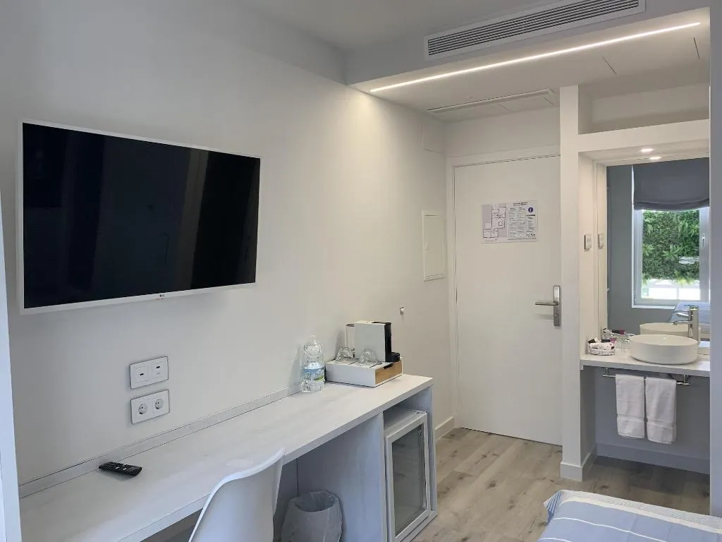 Room, Nerja Casual Rooms, Costa Del Sol