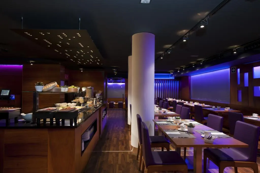 Restaurant, Exe Moncloa, Madrid