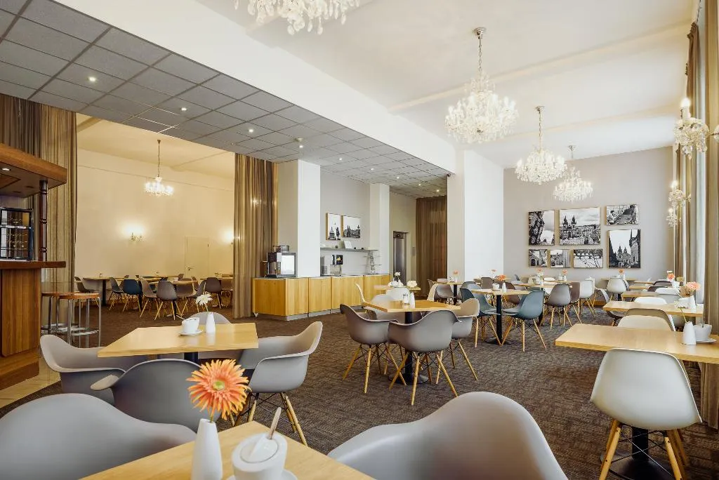 Restaurant, Central Hotel Prague, Prague